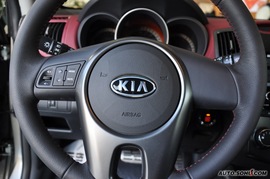 2010款起亚速迈1.6L