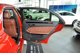 2015款奔驰E260L运动时尚型