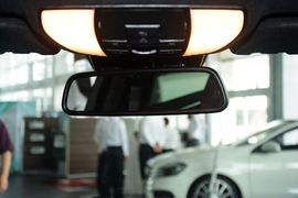 2015款奔驰E260L运动时尚型