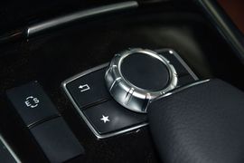 2015款奔驰E260L运动时尚型