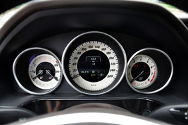 2015款奔驰E260L运动时尚型