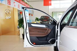 2015款江淮第二代瑞风S5