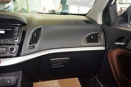 2015款江淮第二代瑞风S5