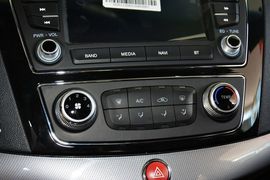 2015款江淮第二代瑞风S5