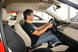 2015款斯柯达晶锐1.4L手动创行版到店实拍
