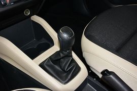 2015款斯柯达晶锐1.4L手动创行版