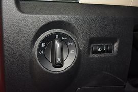 2015款斯柯达晶锐1.4L手动创行版