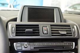 2015款宝马118i领先型