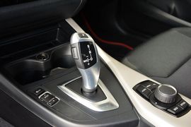 2015款宝马118i领先型