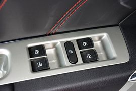 2014款哈弗H6运动版1.5T手动四驱精英型