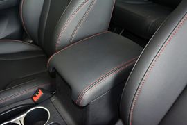 2014款哈弗H6运动版1.5T手动四驱精英型