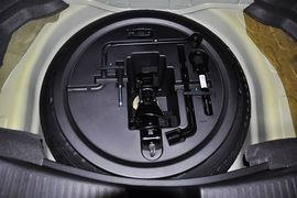 2014款吉利新帝豪两厢1.3T