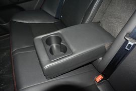 2014款吉利新帝豪两厢1.3T