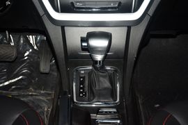 2014款吉利新帝豪两厢1.3T