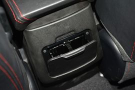 2014款吉利新帝豪两厢1.3T