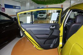 2014款吉利新帝豪两厢1.3T