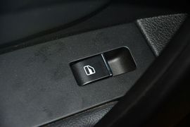 2014款吉利新帝豪两厢1.3T