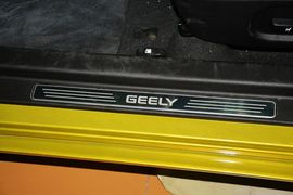 2014款吉利新帝豪两厢1.3T