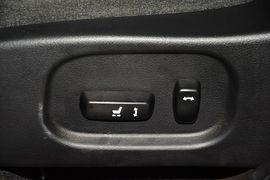 2014款吉利新帝豪两厢1.3T