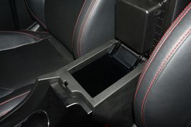 2014款吉利新帝豪两厢1.3T