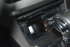 2014款吉利新帝豪两厢1.3T