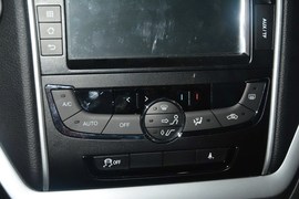 2014款吉利新帝豪两厢1.3T