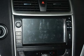 2014款吉利新帝豪两厢1.3T