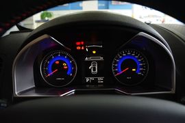 2014款吉利新帝豪两厢1.3T