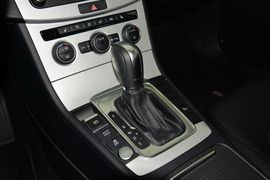 2015款大众迈腾1.8TSI豪华型