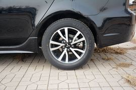 2015款三菱翼神1.8L