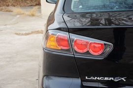 2015款三菱翼神1.8L