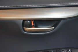 2016款雷克萨斯200t