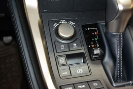 2016款雷克萨斯200t