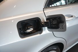 2015款奔驰E200L改款