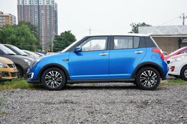 2015款铃木雨燕1.5L自动限定版