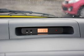 2015款铃木雨燕1.5L自动限定版