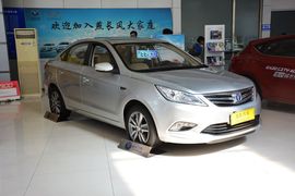 2015款长安逸动1.6L手动豪华型