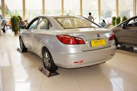 2015款长安逸动1.6L手动豪华型