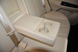 2015款长安逸动1.6L手动豪华型