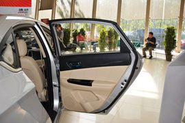 2015款长安逸动1.6L手动豪华型