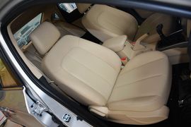 2015款长安逸动1.6L手动豪华型