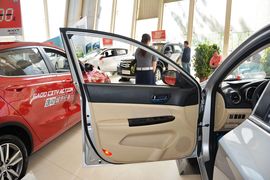2015款长安逸动1.6L手动豪华型