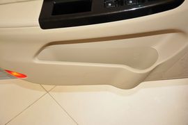2015款长安逸动1.6L手动豪华型
