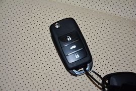 2015款长安逸动1.6L手动豪华型