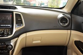 2015款长安逸动1.6L手动豪华型