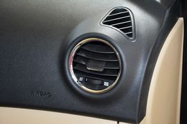 2015款长安逸动1.6L手动豪华型
