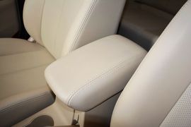 2015款长安逸动1.6L手动豪华型