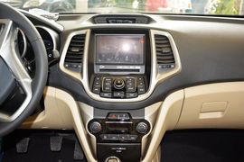 2015款长安逸动1.6L手动豪华型