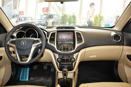 2015款长安逸动1.6L手动豪华型