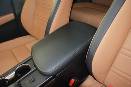 2016款雷克萨斯NX200t